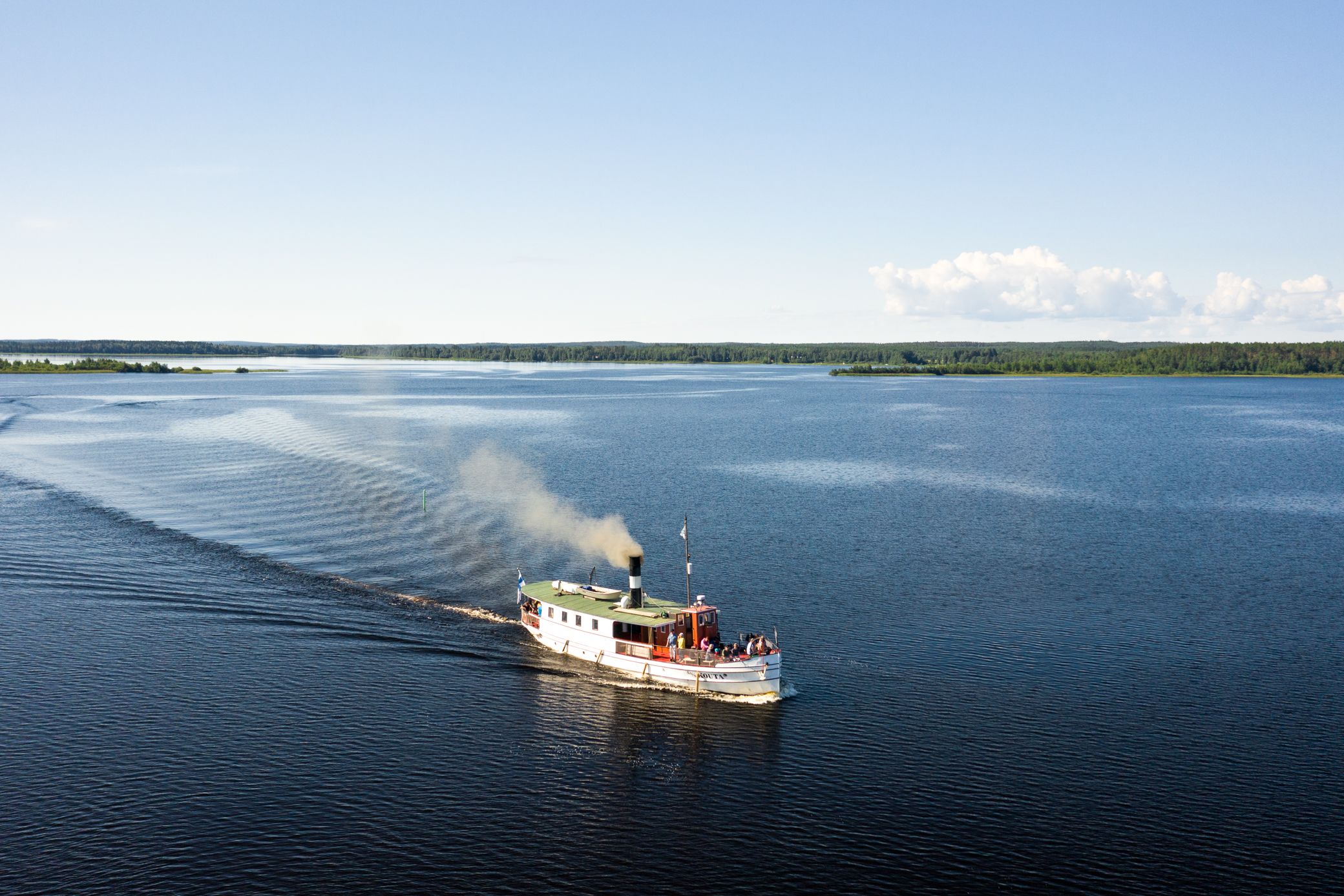 Koutalaiva Oulujärvellä Koutalaiva Oulujärvellä